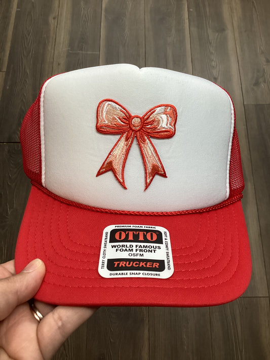 Bow trucker hat