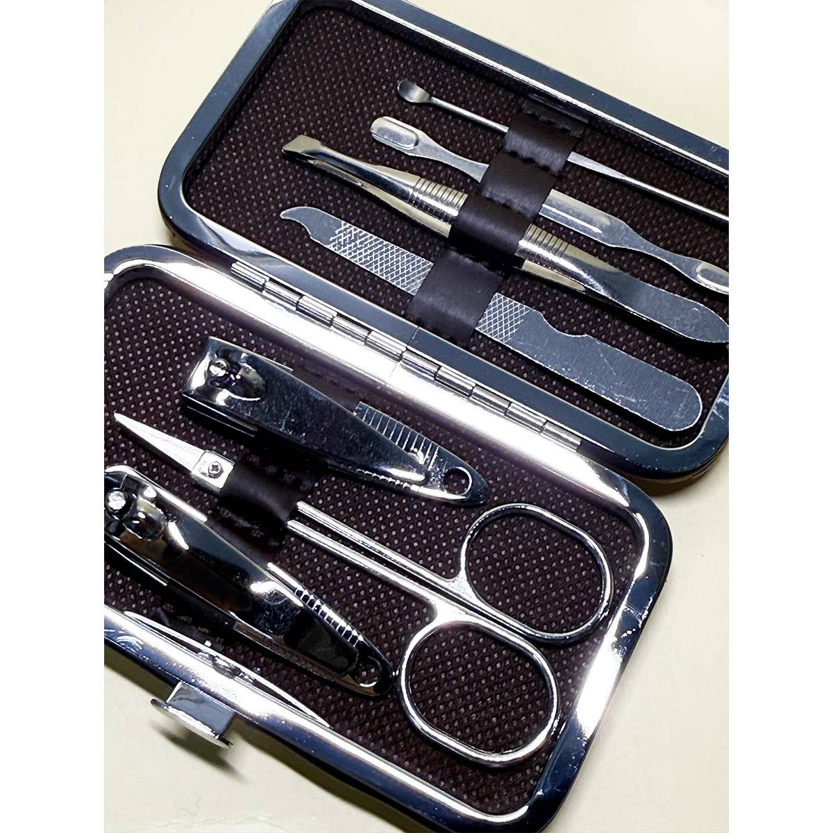 Personal Mani and Pedi Kit care tools with case